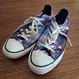 Galaxy Converse Womens 9